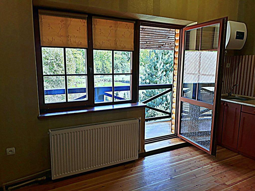 Gasthaus Rancho 555 Uschhorod Exterior foto